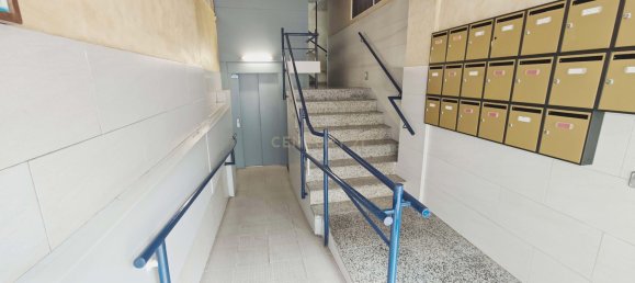 Apartamento de 3 dormitorios en Ripollet, Spain No. 157330 20