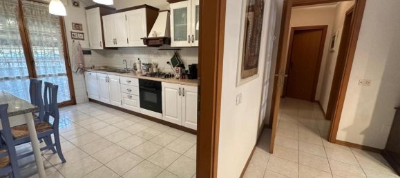 4 rooms Apartment in Empoli, Italy No. 117116 12