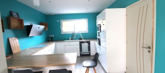 4 bedrooms House in Blere, France No. 209319 3