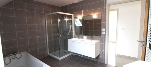 4 bedrooms House in Blere, France No. 209319 9