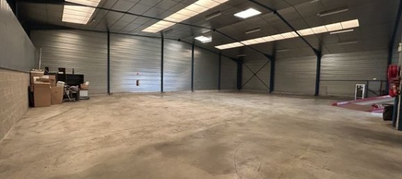 Коммерческая недвижимость 1700м² в Аппуаньи, Франция № 359730 3