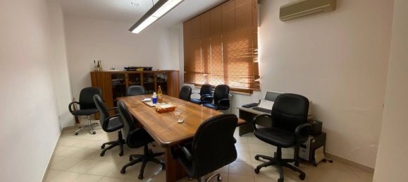 Коммерческая недвижимость 150м² в Алькамо, Италия № 264413 8