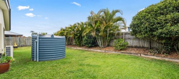 4 bedrooms House in Tinana, Australia No. 311 16