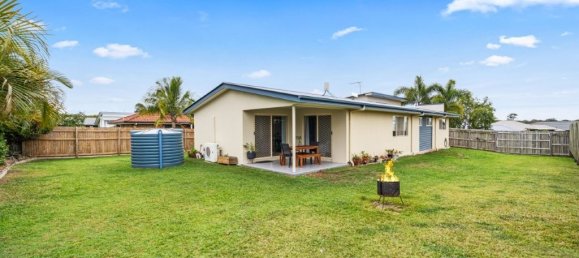 4 bedrooms House in Tinana, Australia No. 311 15