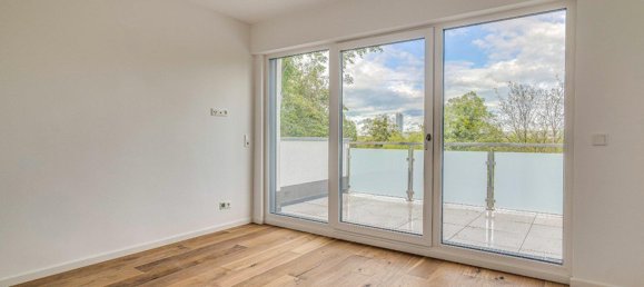 Studio à Bonn, Germany No. 81220 4