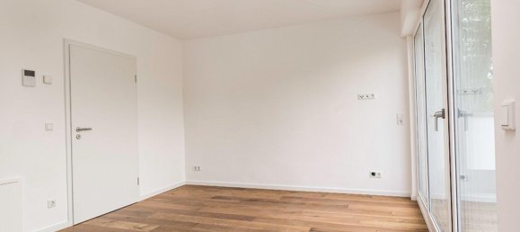 Studio à Bonn, Germany No. 81220 5