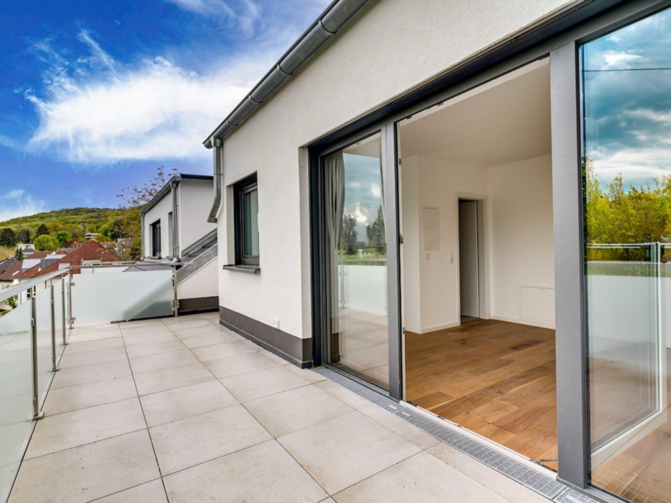 Studio à Bonn, Germany No. 81220