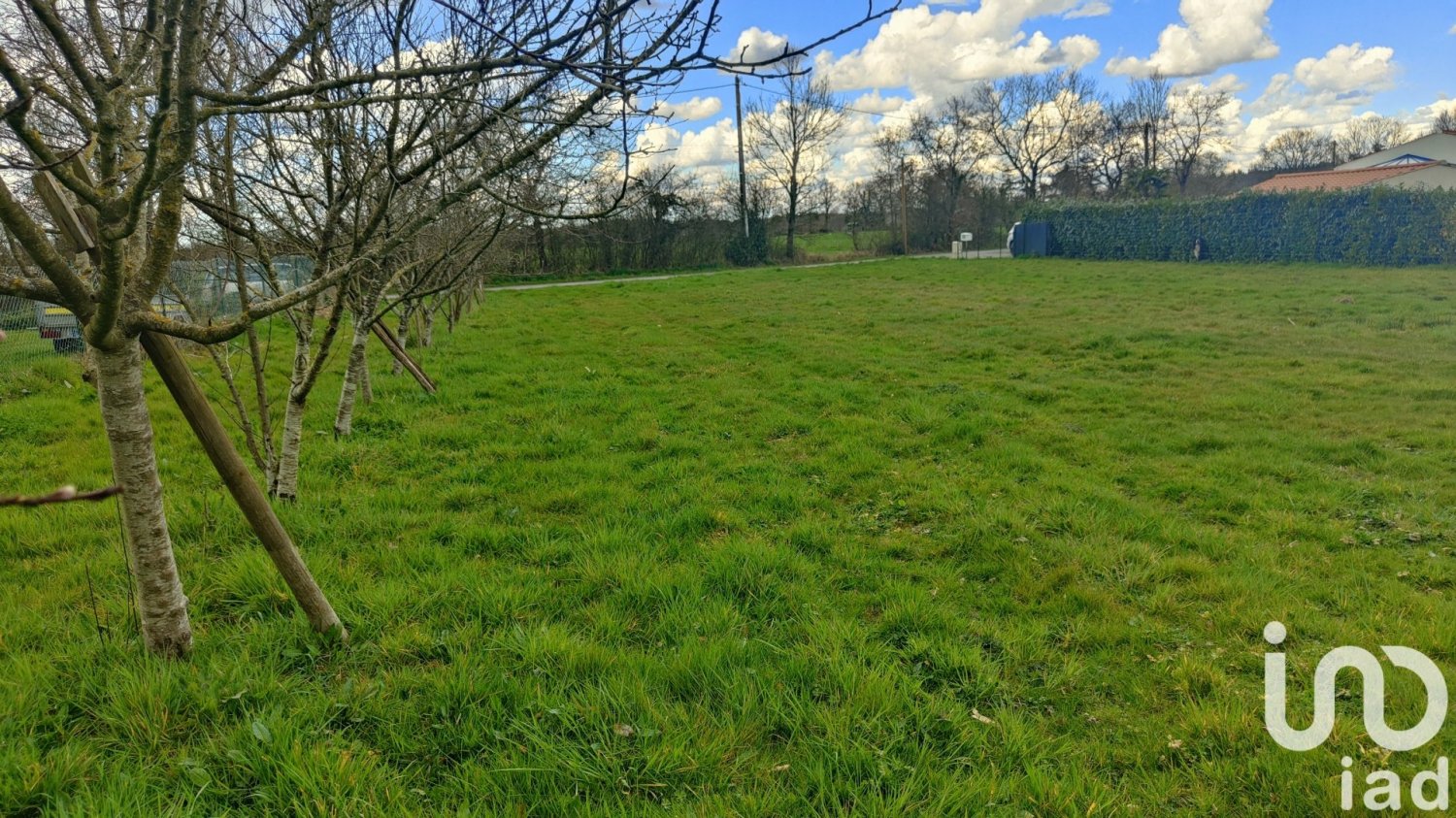 Grundstück in Grosbreuil, France, Nr. 99896