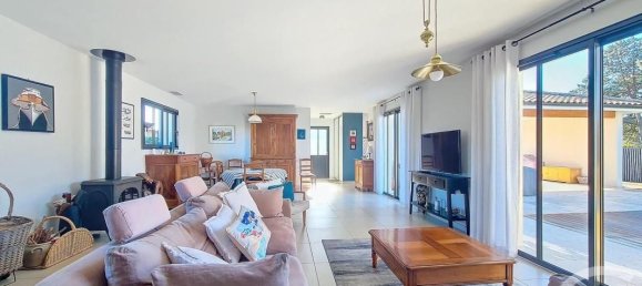 3 bedrooms House in Biganos, France No. 96587 4