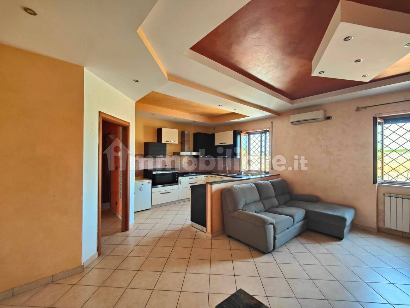 Apartamento de 2 dormitorios en Marino, Italy No. 331586