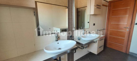 Apartamento de 2 dormitorios en Marino, Italy No. 331586 15