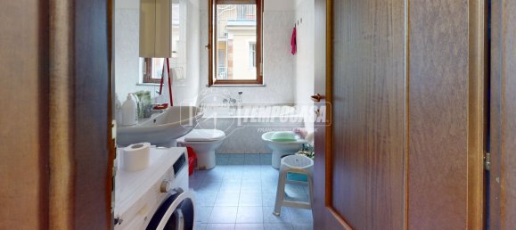 1 bedroom Apartment in Turin, Italy No. 372848 3