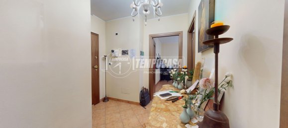 1 bedroom Apartment in Turin, Italy No. 372848 8