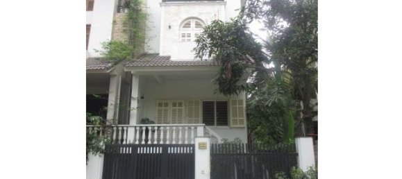 Villa de 4 dormitorios en Tay Ho, Vietnam No. 6394 2