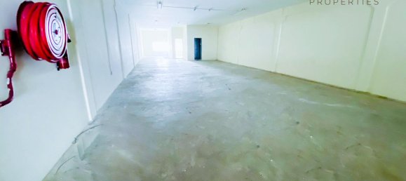 529.5m² Warehouse in Al Quoz, UAE No. 24862 3