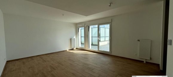 2 chambres Appartement à La Chapelle-Saint-Mesmin, France No. 236465 2