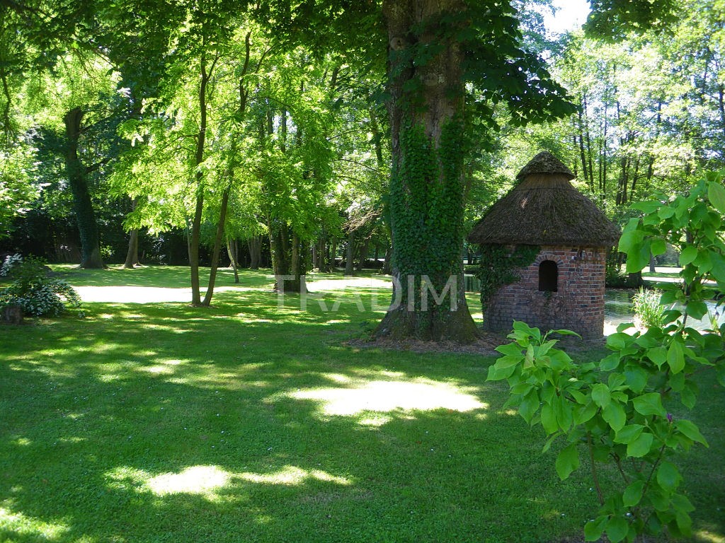 Замки и поместья с 10 спальнями в Монтаржи, Франция № 349546