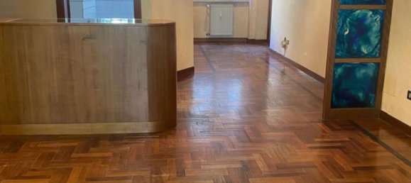 4 rooms Apartment in Rome, Italy No. 270273 2