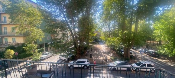 4 rooms Apartment in Rome, Italy No. 270273 30