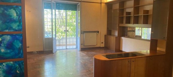4 rooms Apartment in Rome, Italy No. 270273 7