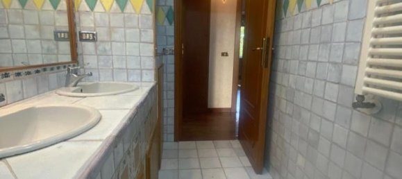 4 rooms Apartment in Rome, Italy No. 270273 24