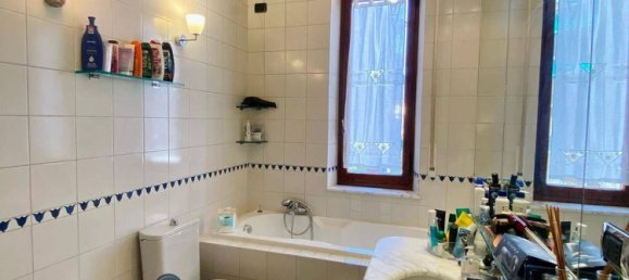 Apartamento de 4 habitaciónes en La Spezia, Italy No. 36392 11