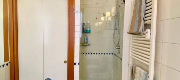 Apartamento de 4 habitaciónes en La Spezia, Italy No. 36392 13