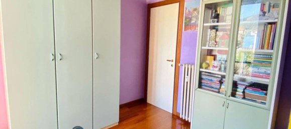 Apartamento de 4 habitaciónes en La Spezia, Italy No. 36392 12