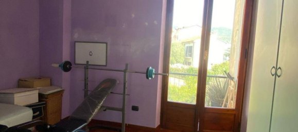 Apartamento de 4 habitaciónes en La Spezia, Italy No. 36392 10