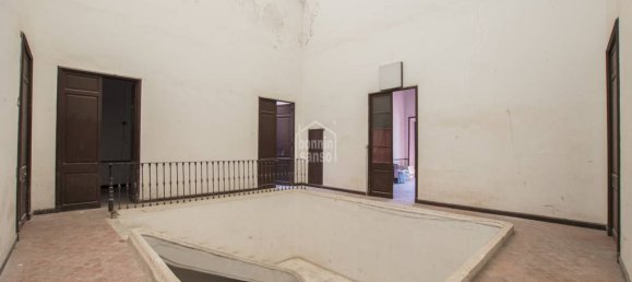 Propriété commerciale à Ciutadella De Menorca, Spain 2229m² No. 683 12