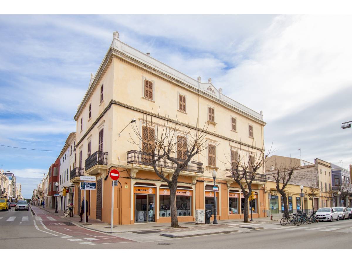 Propriété commerciale à Ciutadella De Menorca, Spain 2229m² No. 683