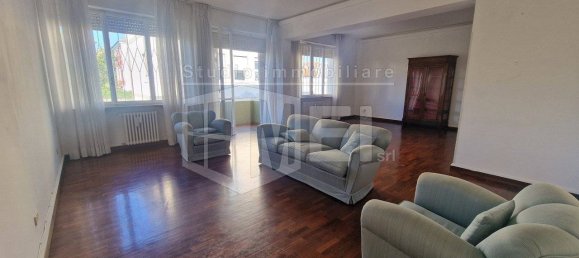 2 bedrooms Apartment in Livorno, Italy No. 66155 11