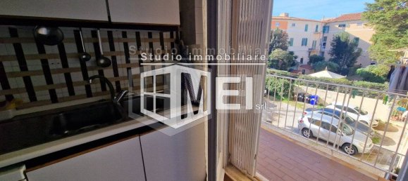 2 bedrooms Apartment in Livorno, Italy No. 66155 4