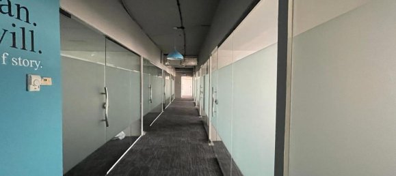 7427.10m² Office in Al Quoz, UAE No. 1668 5