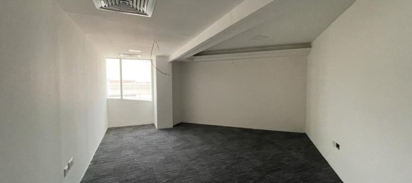 7427.10m² Office in Al Quoz, UAE No. 1668 9