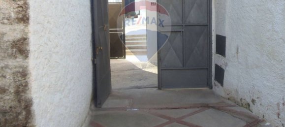 4 rooms Apartment in Caserta, Italy No. 220575 39