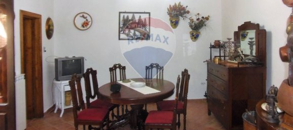 4 rooms Apartment in Caserta, Italy No. 220575 33