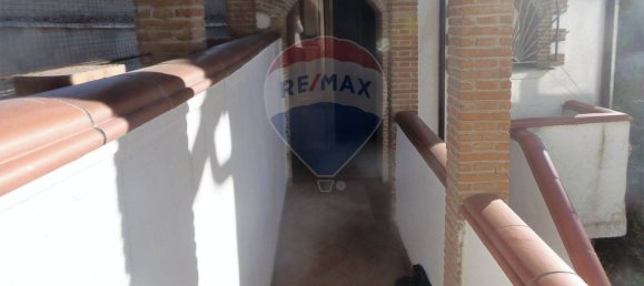 4 rooms Apartment in Caserta, Italy No. 220575 9