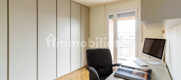 Пентхаус с 4 спальнями в Саронно, Италия № 356295 9