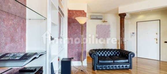 Пентхаус с 4 спальнями в Саронно, Италия № 356295 11