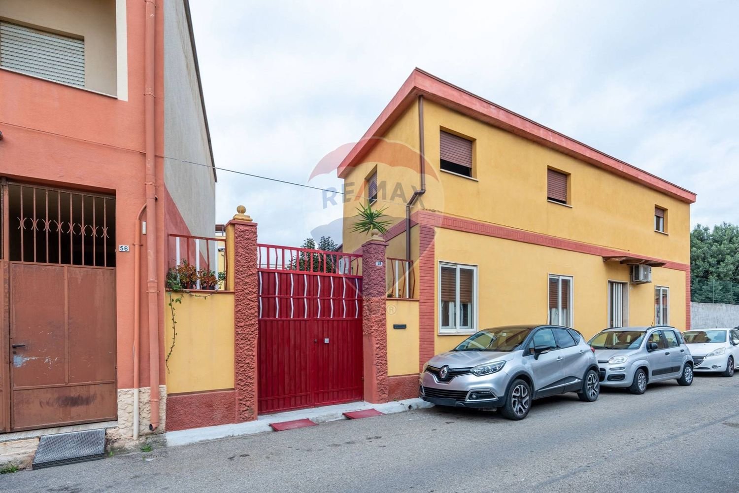 7-Zimmer Haus in Monserrato, Italy, Nr. 52833