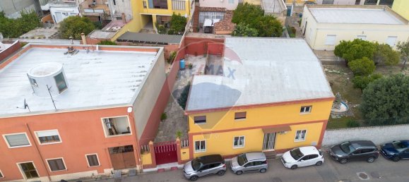 7-Zimmer Haus in Monserrato, Italy, Nr. 52833 3