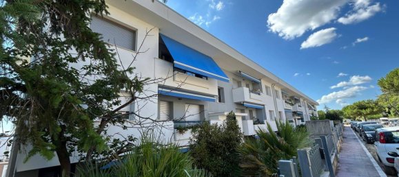 1 bedroom Apartment in San Benedetto del Tronto, Italy No. 297549 4