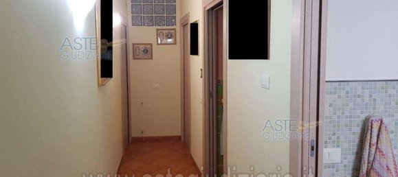 4-salle Appartement à Fiumefreddo di Sicilia, Italy No. 51099 14