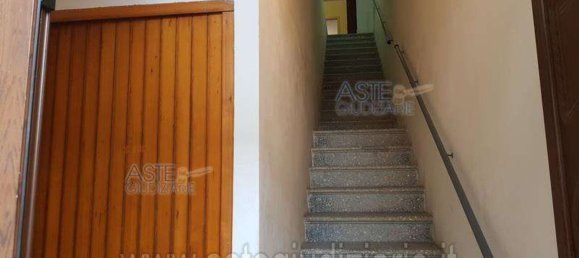 4-salle Appartement à Fiumefreddo di Sicilia, Italy No. 51099 17
