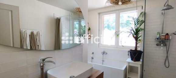 3 bedrooms House in Sonchamp, France No. 321484 4