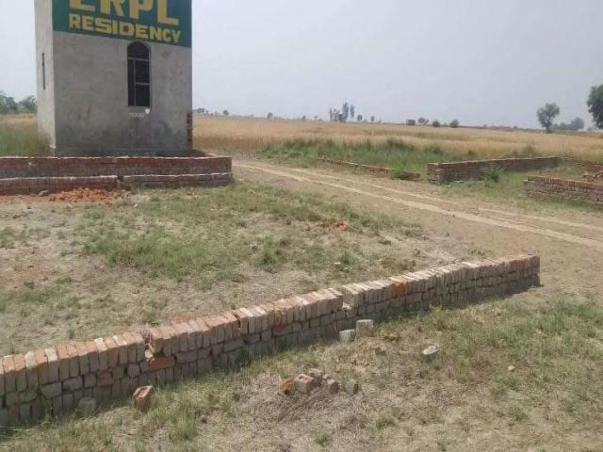  قطعة أرض في Noida, India رقم 65609