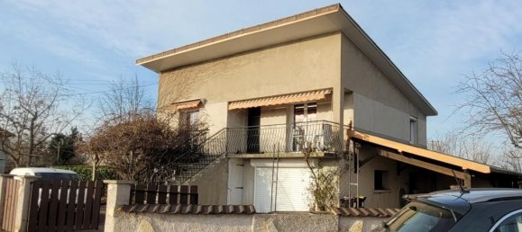 Casa de 3 dormitorios en Loire, France No. 341177 2