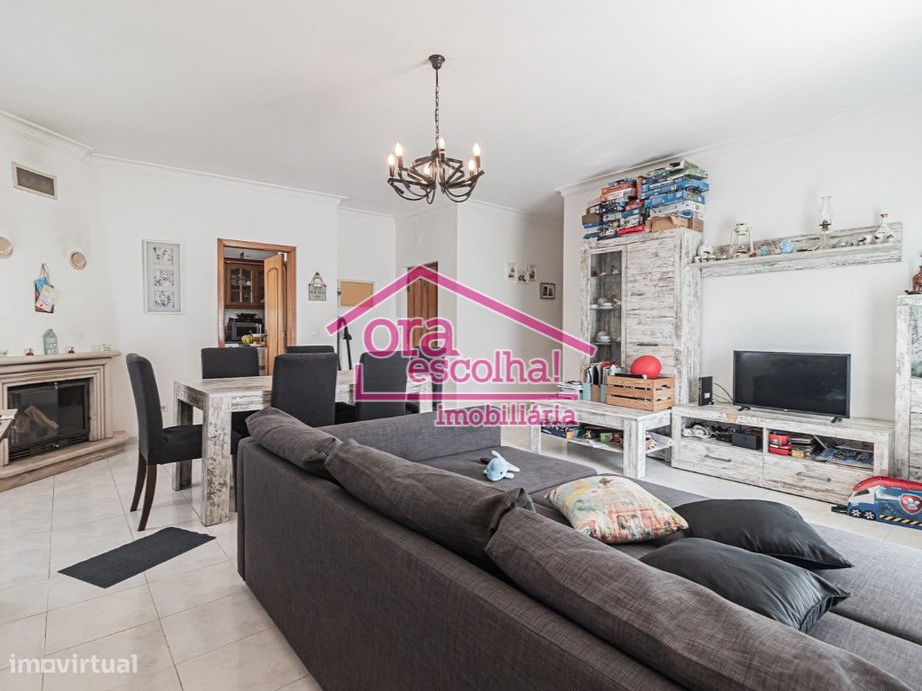 2 bedrooms Apartment in Seixal, Portugal No. 258488