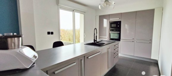 4 Schlafzimmer Haus in Cormicy, France, Nr. 49083 9